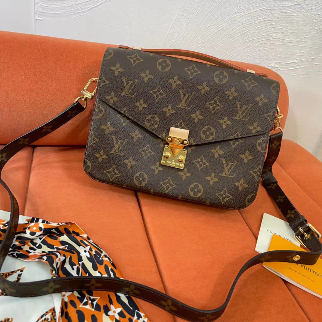 LOUIS VUITTON 루이비통 모노그램 포쉐트 메티스 M40780