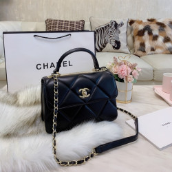 CHANEL 샤넬 크로스백