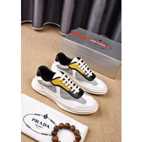 PRADA 프라다 로우탑 스니커즈