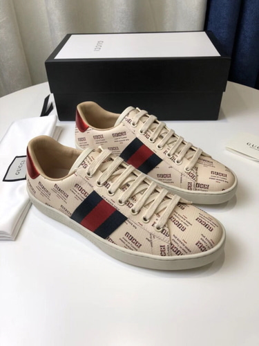 GUCCI 구찌 스템프 스니커즈