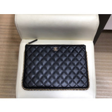 CHANEL 샤넬 레더 클러치백 CHAB1237