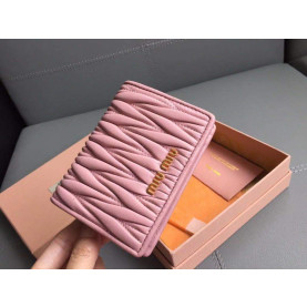 MIUMIU 미우미우 여성용 클래식 지갑