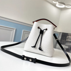 LOUIS VUITTON 루이비통 여성용 에삐 네오 노에 BB