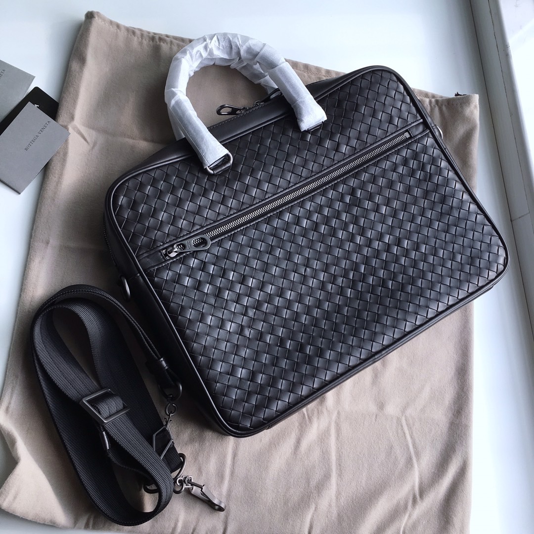 BOTTEGA VENETA 보테가베네타 남성용 서류가방