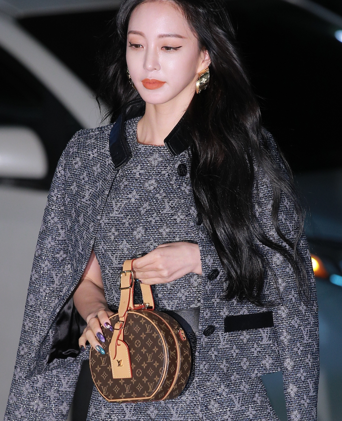 [배우 한예슬] LOUIS VUITTON 루이비통 부아트 샤포 수플 백 M52294 2COLOR