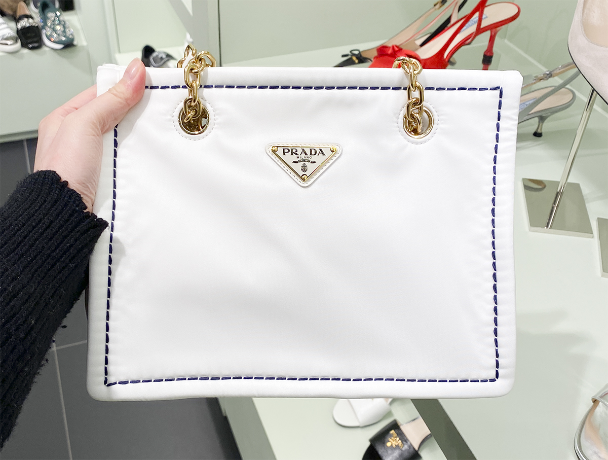 PRADA 프라다 나일론 삼각로고 미듐 체인 숄더백 3COLOR