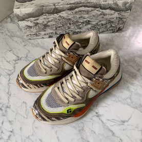 GUCCI 구찌 울트라페이스 스니커즈