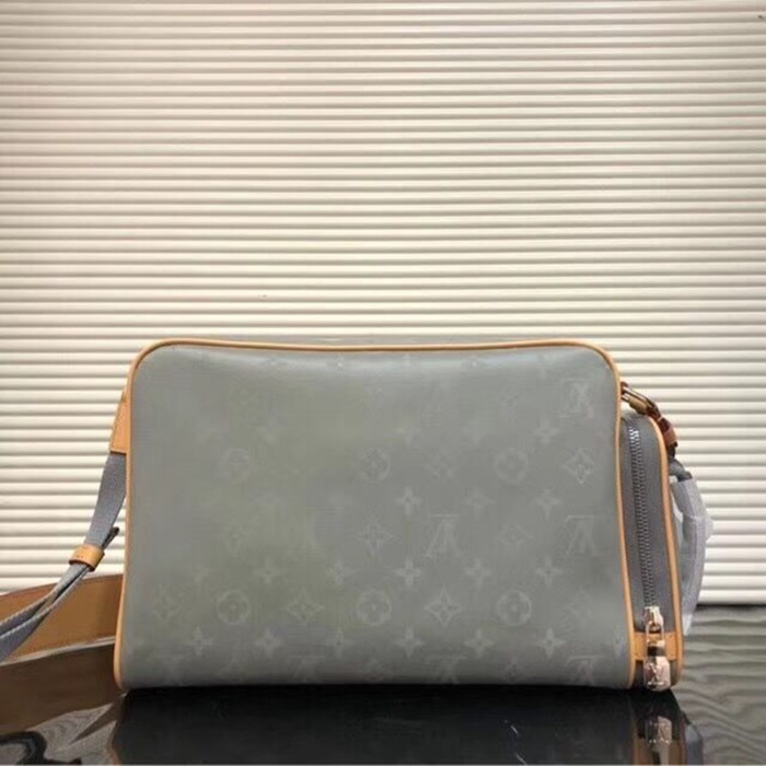 LOUIS VUITTON 루이비통 모노그램 카메라 크로스백