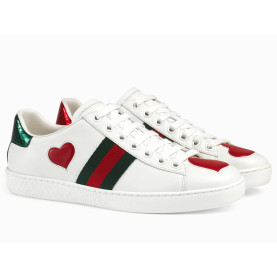 GUCCI 구찌 멀티하트패치 에이스 스니커즈