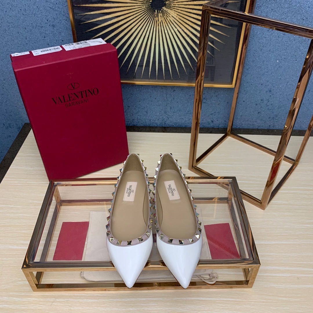 VALENTINO 발렌티노 애나멜 락스터드 플랫슈즈 6가지 컬러