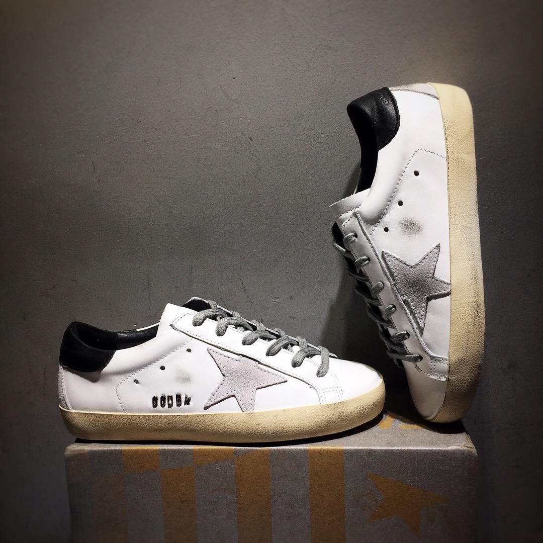 GOLDEN GOOSE 골든구스 남여공용 스니커즈
