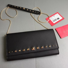 VALENTNIO 발렌티노 락스터드 WOC 5COLOR