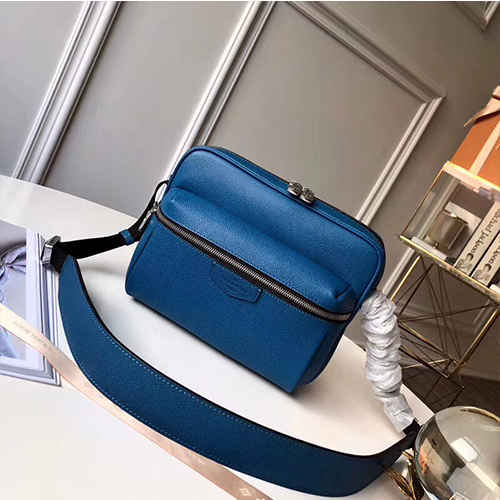 LOUIS VUITTON 루이비통 아웃도어 메신저 PM M33437