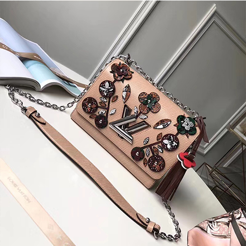 LOUIS VUITTON 루이비통 트위스트 MM M53524