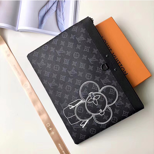 LOUIS VUITTON 루이비통 포쉐트 아폴로 M62905-2