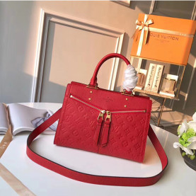 LOUIS VUITTON 루이비통 설리 PM M54193