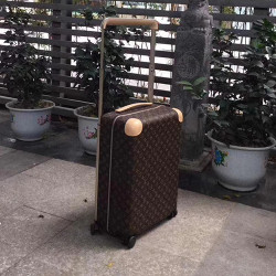 LOUIS VUITTON 루이비통 호라이즌 50 M23209