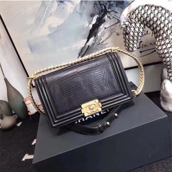 CHANEL 샤넬 가죽 보이백 A67086-1
