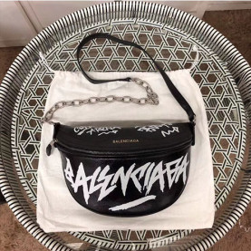 BALENCIAGA 발렌시아가 수베니어 벨트백 27cm