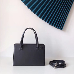 LOEWE 로에베 포스탈백