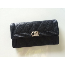 CHANEL 샤넬 보이 플랩 지갑