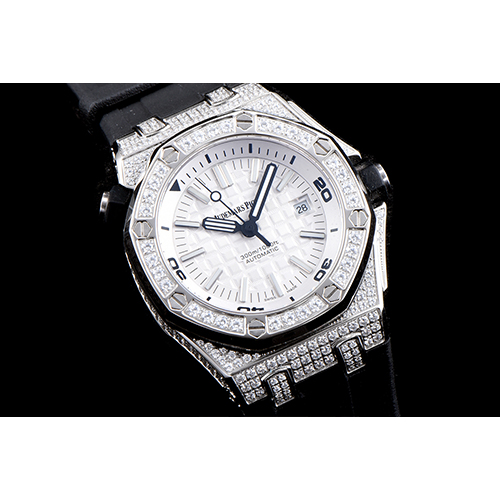 AUDEMARS PIGUET 오데마피게 로얄오크 오프쇼어-14(솔리드백)