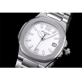 PATEK PHILIPPE 파텍필립 여성용 노틸러스-25 쿼츠 34mm 70111