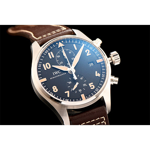 IWC 아이더블유씨 파일럿 크로노그라프 IW387808
