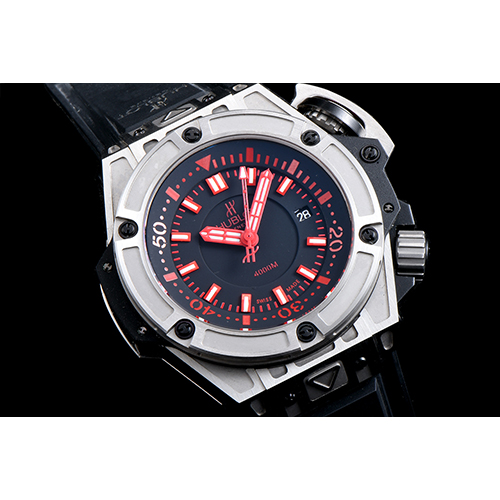 HUBLOT 위블로 킹파워-31 수정형(솔리드백)
