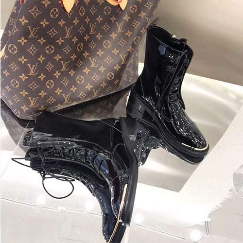 LOUIS VUITTON 루이비통 M2687