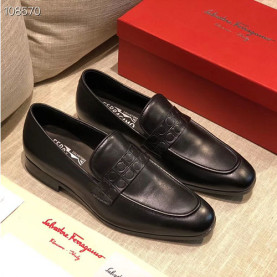 FERRAGAMO 페레가모 M2439