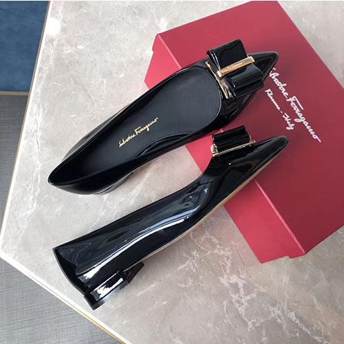 FERRAGAMO 페레가모 더블보우 플랫 M1620-5
