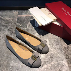 FERRAGAMO 페레가모 플랫 M1618-2