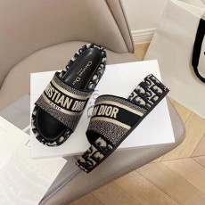 DIOR 디올 남여공용 슬리퍼  M3074-4