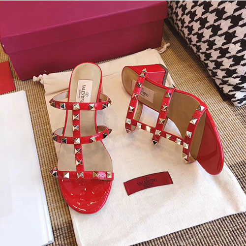 VALENTINO 발렌티노 락스터드 샌들힐 6cm M1347-9