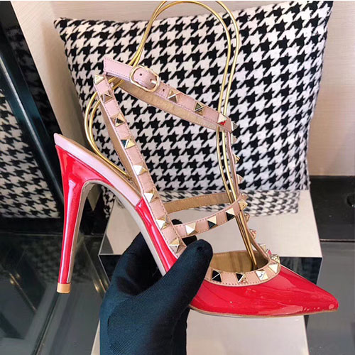 VALENTINO 발렌티노 락스터드 슬링백 힐 9.5cm M1345-12