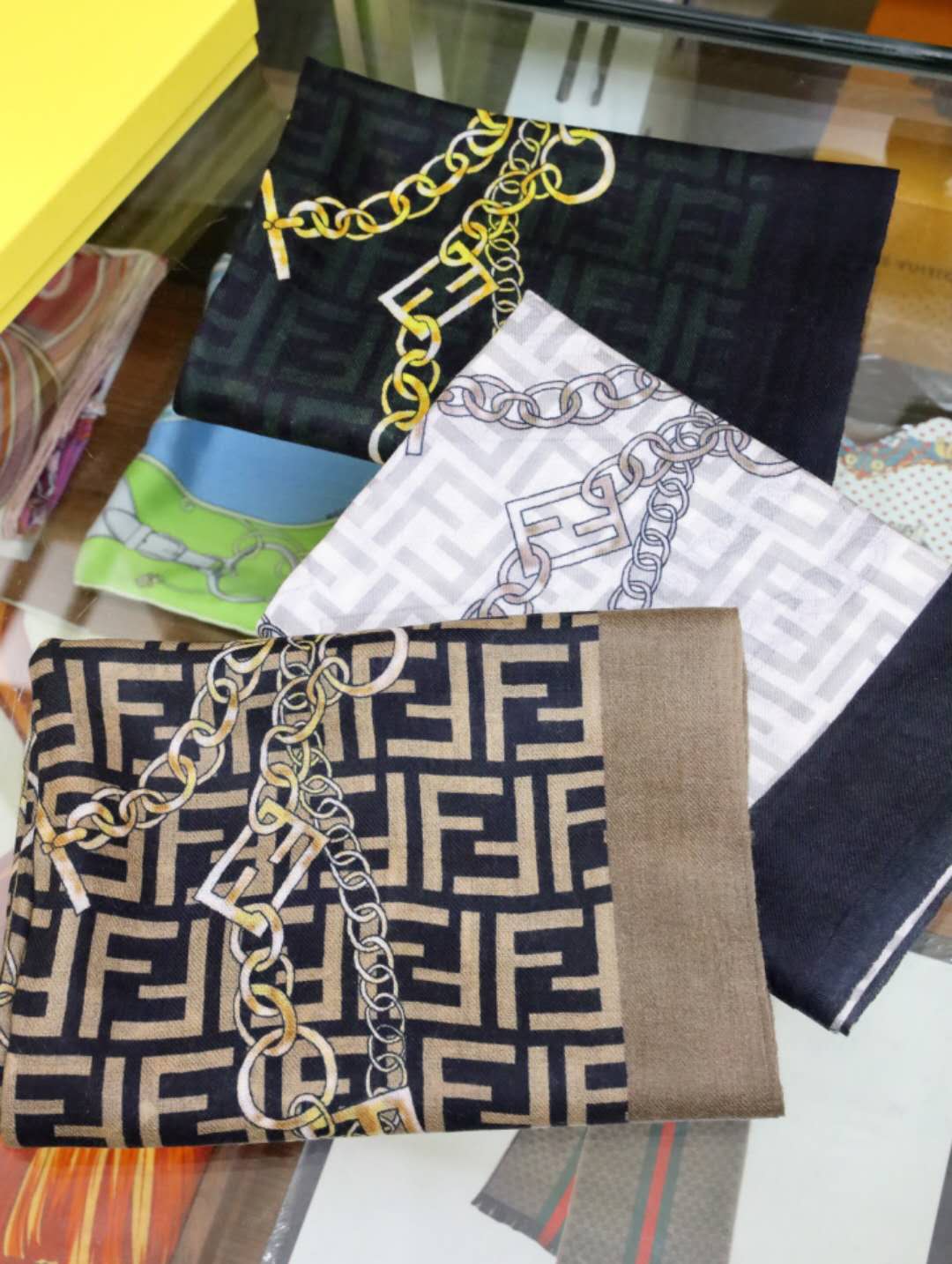 FENDI 펜디 스카프 1408