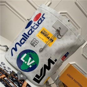 LOUIS VUITTON 루이비통 찰크 백팩 M4461신상