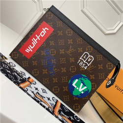 LOUIS VUITTON 루이비통 모노그램 이클립스 클러치 M61692신상