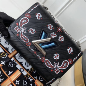 LOUIS VUITTON 루이비통 트위스트 M53929 신상