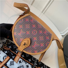 LOUIS VUITTON 루이비통 탬버린 숄더백 M55460신상