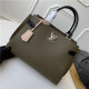 LOUIS VUITTON 루이비통 LOCKME DAY M53730 신상