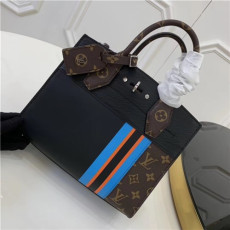 LOUIS VUITTON 루이비통 토트&숄더백 26CM M42526신상