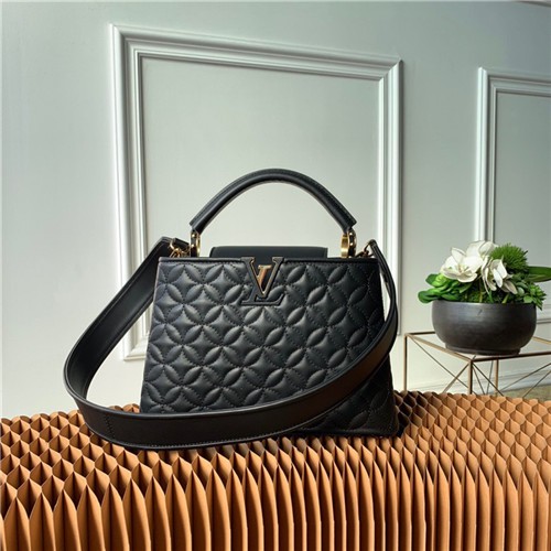 LOUIS VUITTON 루이비통 카푸신 BB M5536신상
