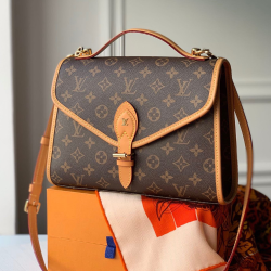 LOUIS VUITTON 루이비통 LVY 숄더백 라지 M4491/신상