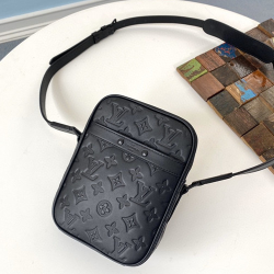 LOUIS VUITTON 루이비통 다뉴브 PM M43681 신상