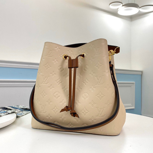 LOUIS VUITTON 루이비통 네오노에 앙프레뜨 M45256 2020/신상