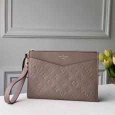 LOUIS VUITTON 루이비통 클러치 멜라니 포쉐트 M68707 2020/신상