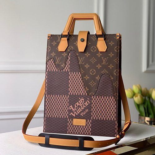 LOUIS VUITTON 루이비통 온더고시리즈 토트백 M49981 2020/신상