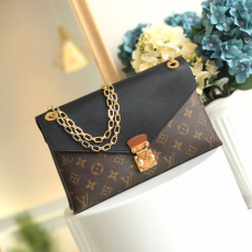 LOUIS VUITTON 루이비통 모노그램 팔라스 체인백 M41200